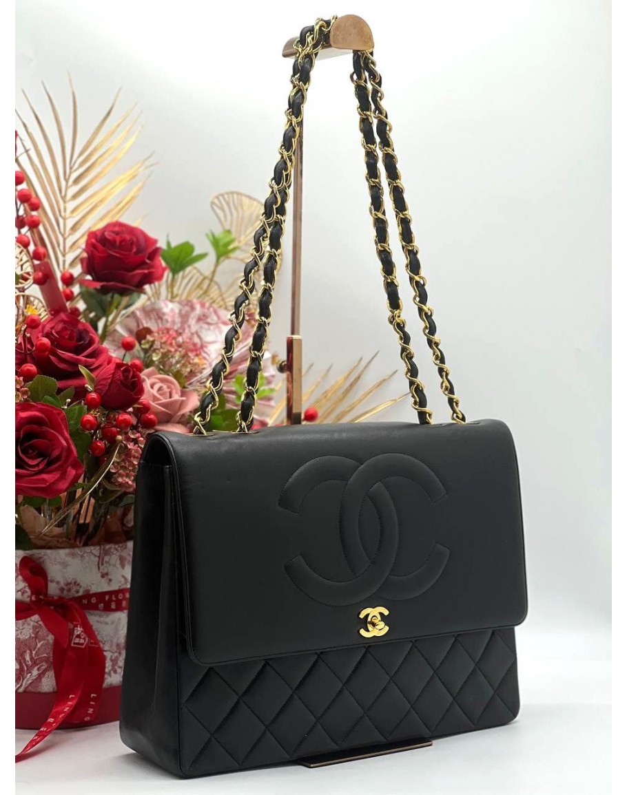 Chanel jumbo xl quilted best sale flap bag